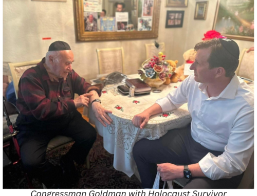Congressman Daniel Goldman Joins JCCGCI in Visits to Holocaust Survivors